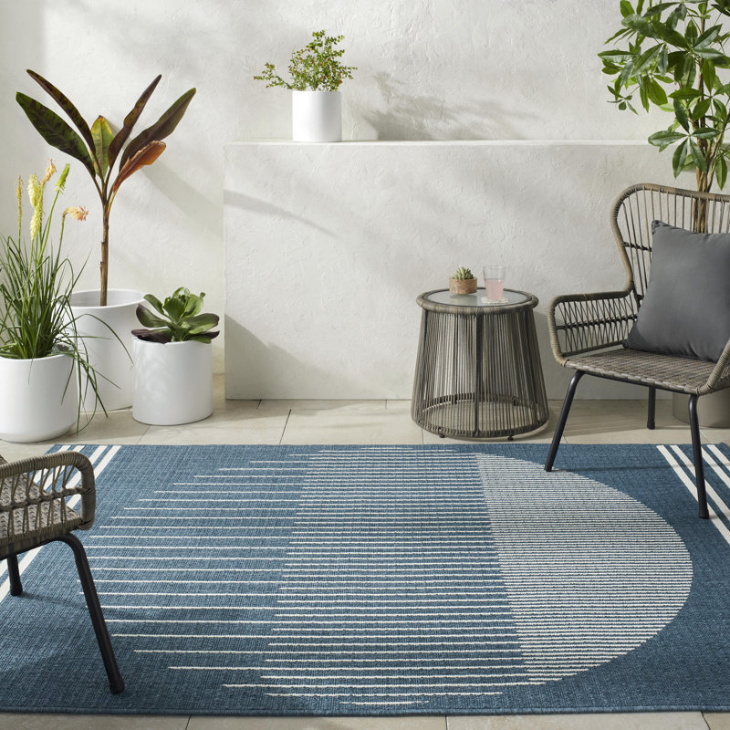 Tapis bleu intérieur / extérieur en polypropylène tissé à la machine Disaya, Rond 5 pi 3 po