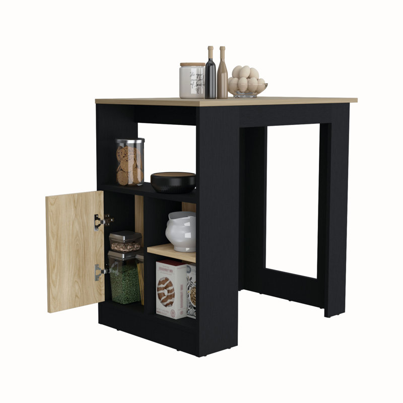 Îlot de cuisine polyvalent avec rangement abondant et design élégant