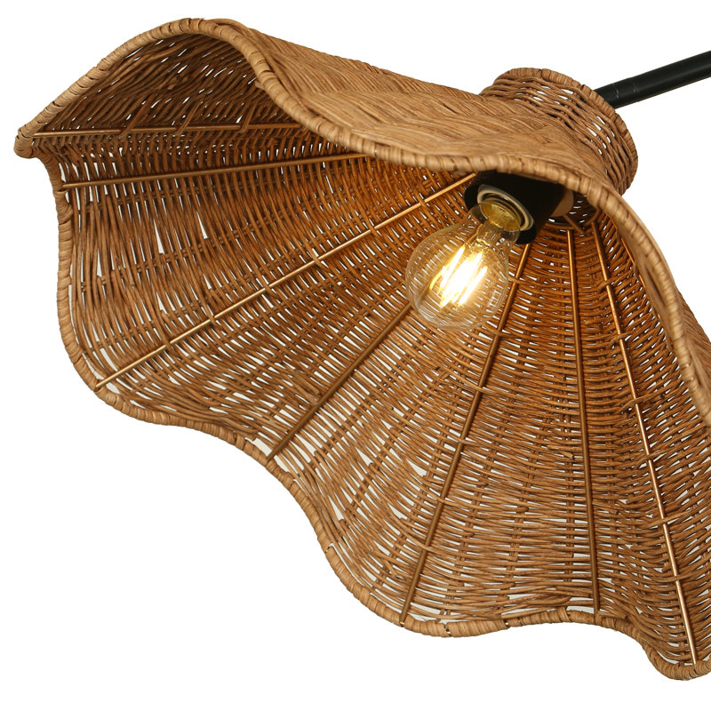 Lampe sur pied arquée en rotin 70,5 po Millerville, Mat