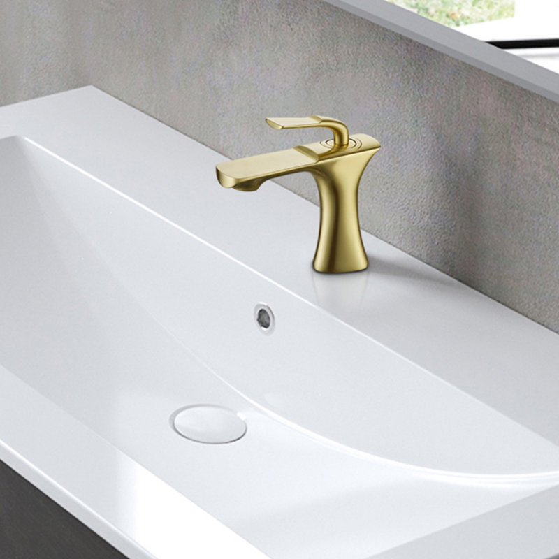  Brushed Gold Single-Hole Single-Handle Bathroom Faucet , Gold