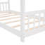 Lit simple en bois