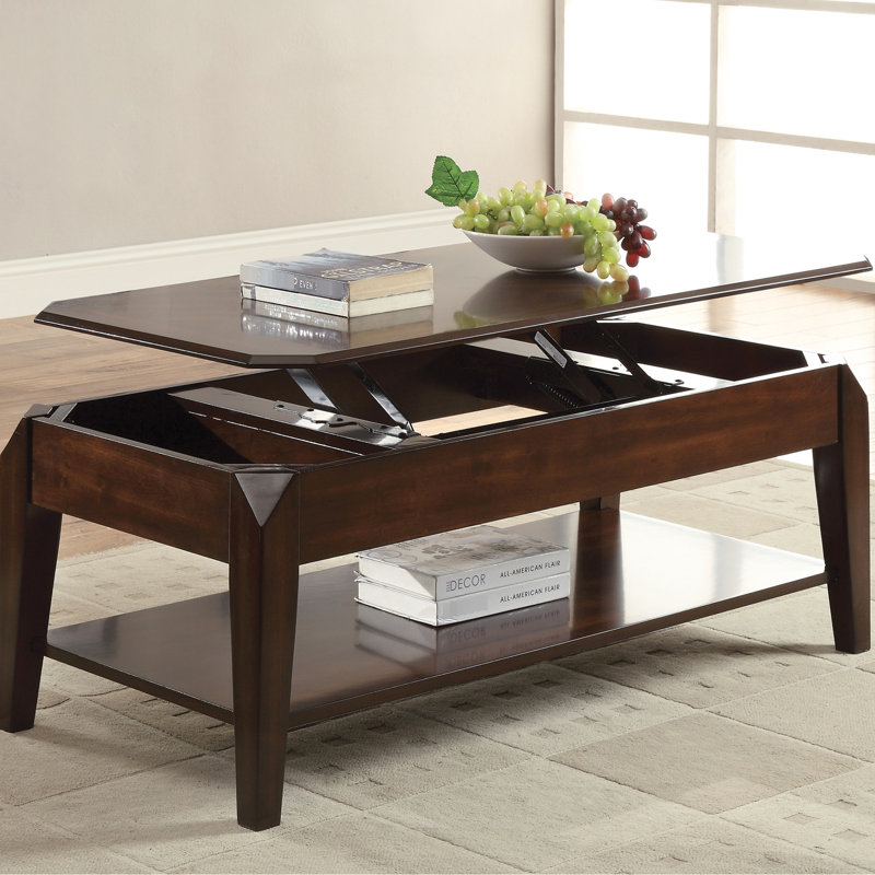 Table basse en bois de noyer