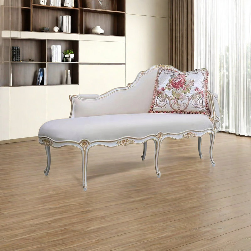 Chaise de luxe exquise, Accoudoir à droite (vu de face)