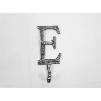 Crochet mural alphabet e fonte lettre e