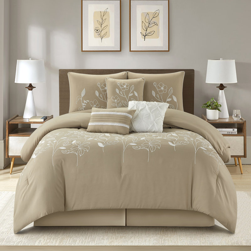 Ensemble d'édredon floral 7 pièces Safina, Édredon de très grande taille et 6 pièces suppl, Taupe
