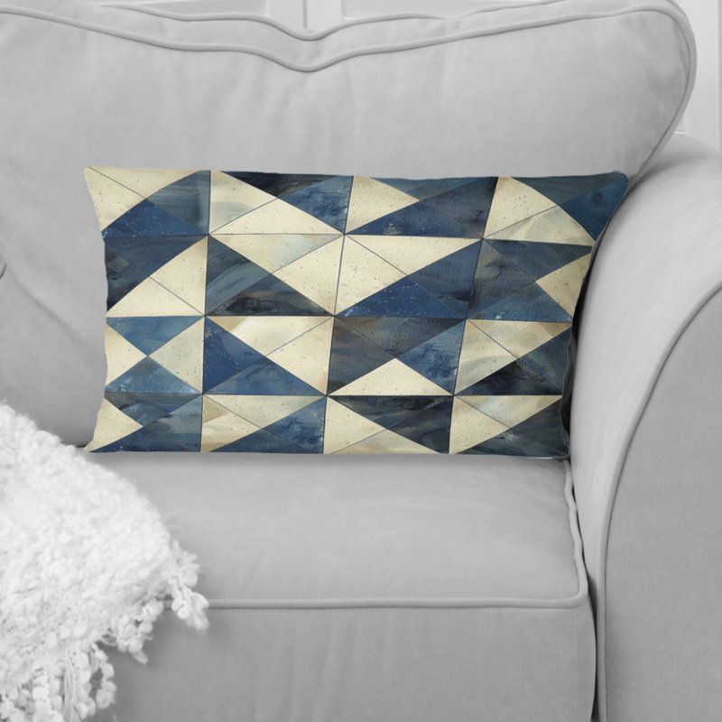 Coussin lombaire bleu à motif de triangles II