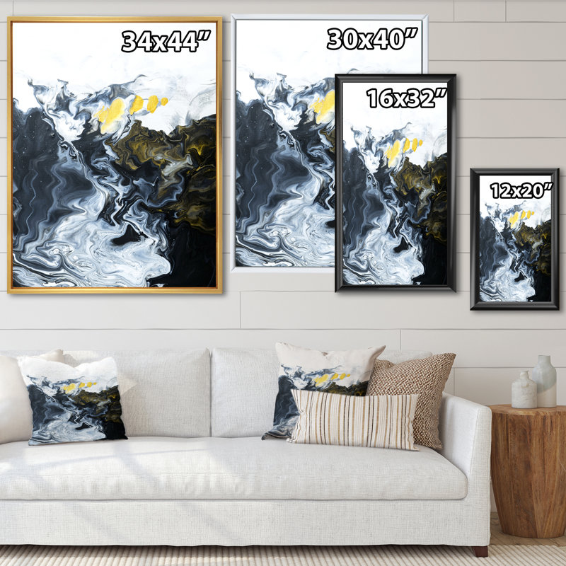 Or blanc et nuages de marbre jaune I - peinture sur toile, H 32 po x l 16 po, Cadre flottant noir