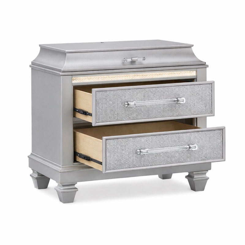 Idoya King size 4-Piece Bedroom Set with LED Lighting, King