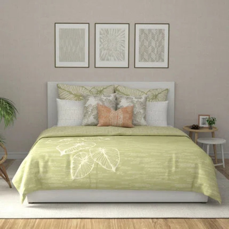 Loʻi Kalo Comforter Queen, Queen Comforter