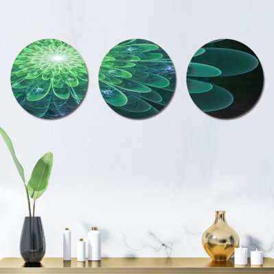 Abstract Wall Decor on Metal