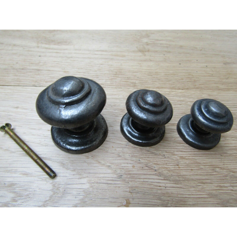 Coates 3 Piece Mushroom Knob Set