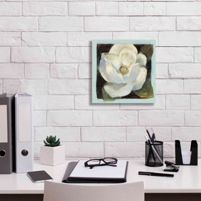 Impression sur toile «Aaratrika Magnolia II» par Carol Rowan