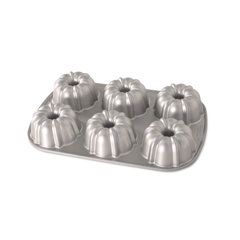 12 Cup Formed Bundt® Pan