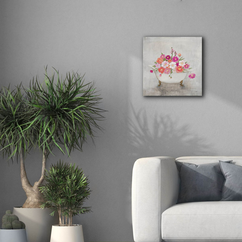 «Bathing Beauty» par Julia Purinton, art mural sur toile, H 18 po x l 18 po x P 0,75 po