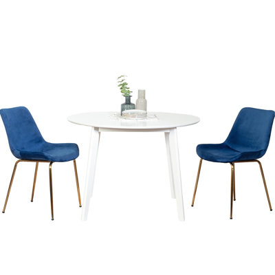 Table contemporaine à 3 tables - ronde blanche avec 2 chaises et siège en velours d'hévéa, configuration de salle à manger élégante et housse de chaise robuste