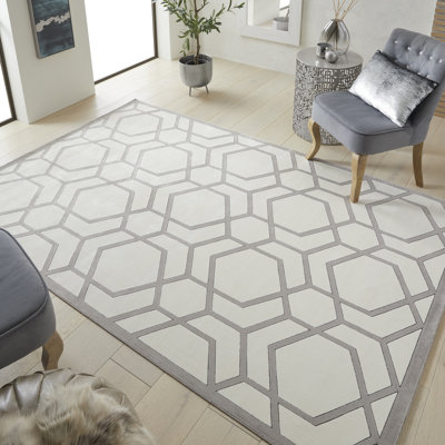 Kamanda Geometric Area Rug