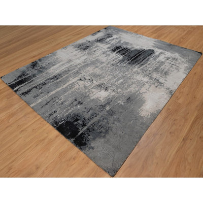 Tapis oriental noir, 8 pi 1 po x 10 pi 1 po, avec motif abstrait en laine et soie noué à la main