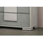 Commode à tiroirs en queue d'aronde de style contemporain avec glissières en métal au centre et fabrication durable pour le rangement et l'organisation de la chambre à coucher