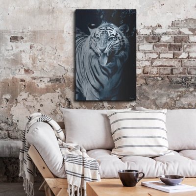 «White Tiger 2» par Gordon Semmens
