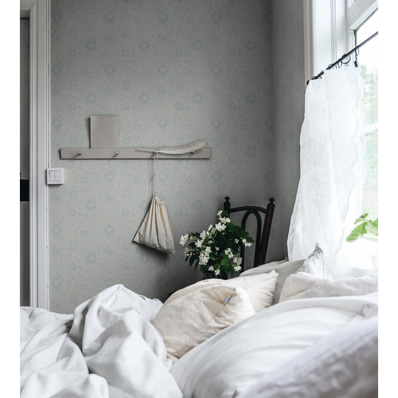 Ett Hem Floral Wallpaper Roll, Misty Blue