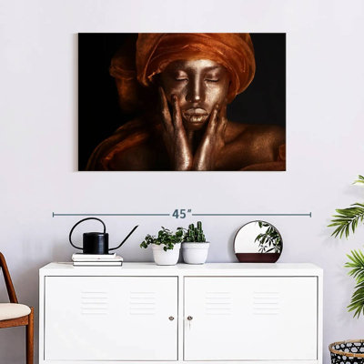 Beauté dorée Leisha