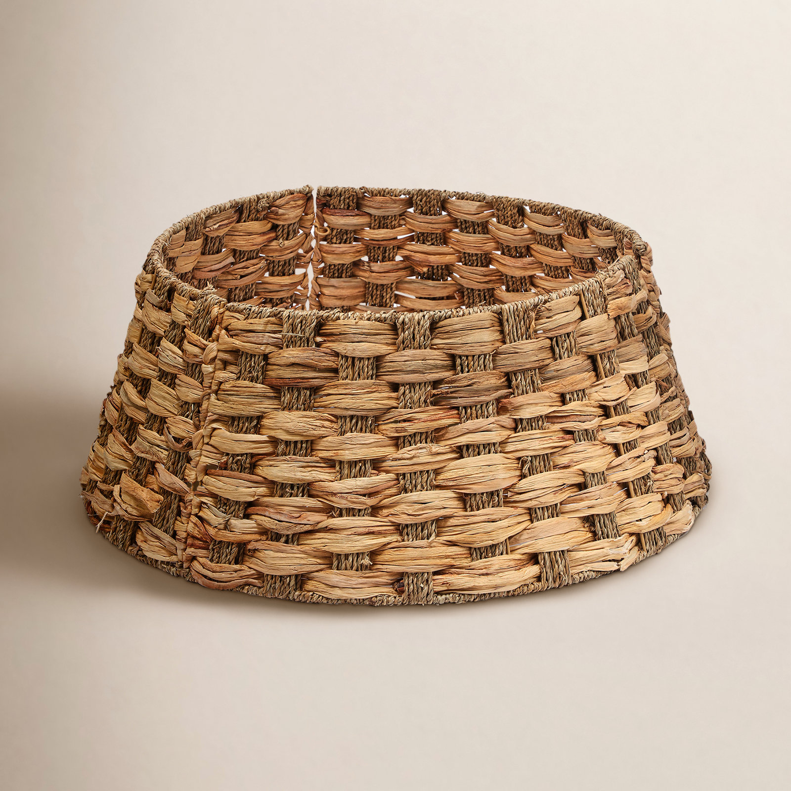 Woven Tree Collar