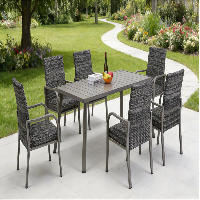Table de salle à manger d'extérieur en fer - résistante aux intempéries et peu encombrante pour le patio