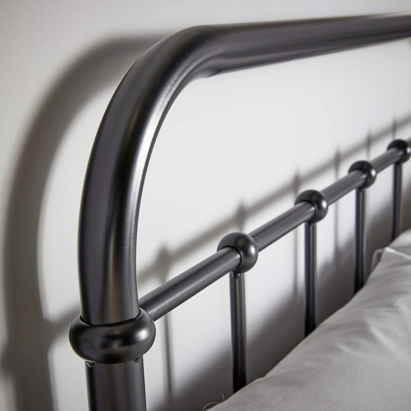 Timothea Vintage Style Metal Bed Frame - Black, Small Double (4')