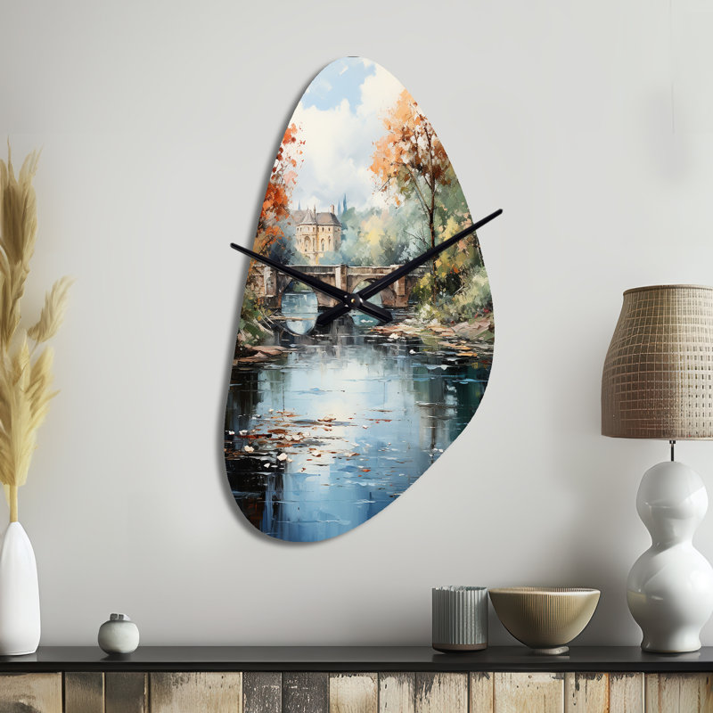 Horloge impressionnante en métal Beige Bridge, Grand