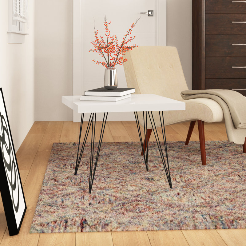 Brygida End Table, Lacquer White