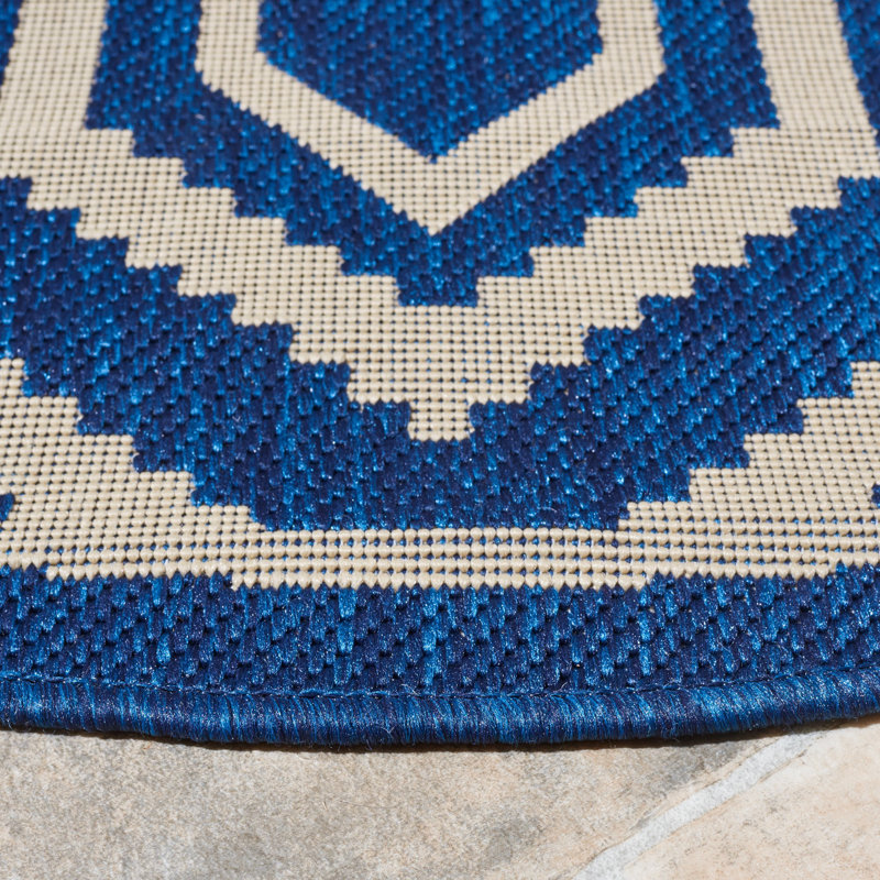 Deedrick Performance Geometric Indoor/Outdoor Area Rug, Round 5'3"