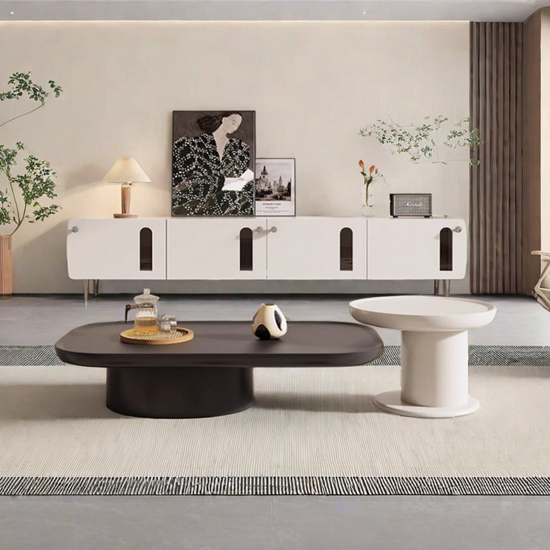 Combinaison meuble télé de style crème avec table basse