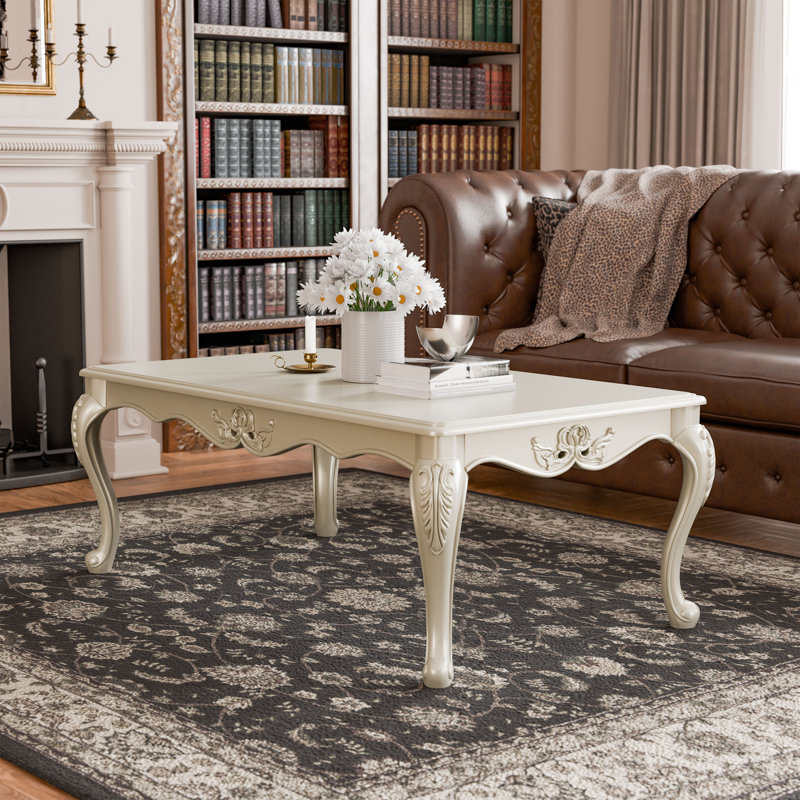 Table basse Tarver avec détails en bois sculpté, Argent