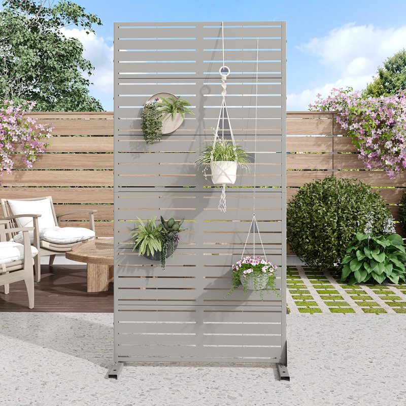 72" Metal Outdoor Privacy Screen, Gris, H 72 po x l 35 po x P 16 po