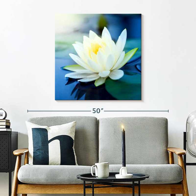 Harnek Lotus Splendor, 30" H x 30" W
