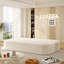 Canapé confortable en velours côtelé moelleux-129207253