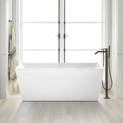 Chloe Freestanding Soaking Acrylic Bathtub