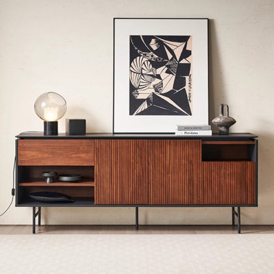 Buffet simple et moderne rétro