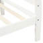 Structure de lit simple en bois massif avec tête de lit blanche et plateforme