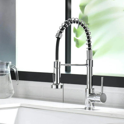 Robinet de cuisine chromé avec douchette rétractable à poignée simple et robinet de cuisine à un trou pour évier extérieur