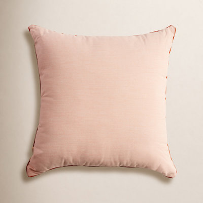 Rivie Indoor/Outdoor Throw Pillow