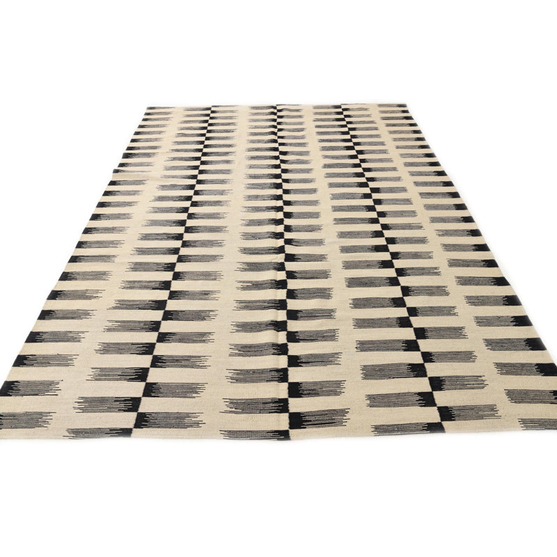 Tapis noir et blanc Ousley