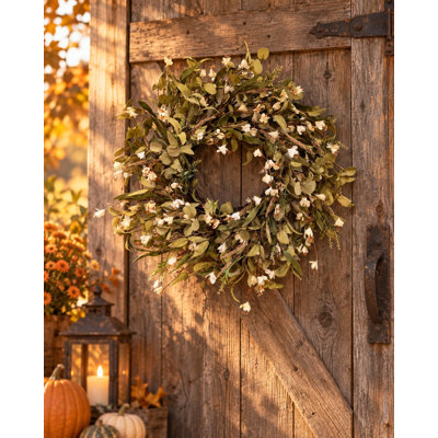 Couronne d'eucalyptus d'automne rustique neutre de 24 po, couronne artificielle avec petites fleurs blanches pour décoration murale