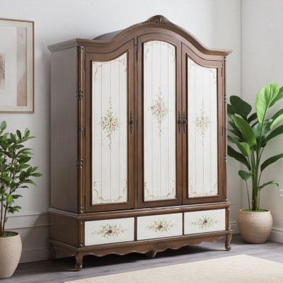 Armoire américaine à trois portes peintes