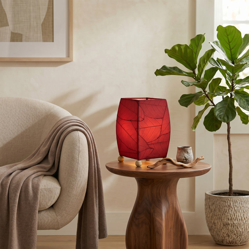 Mendocino Metal Novelty Lamp, Red