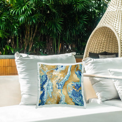 Coussin d'extérieur à imprimé de formes fluides Stupell Industries par Danielle Carson