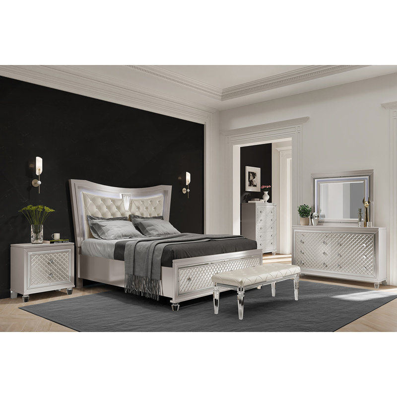 Commode verticale en bois manufacturé avec 5 tiroirs