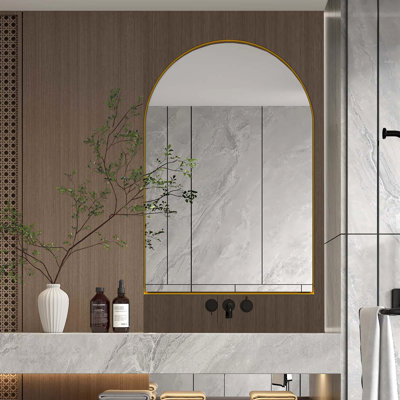 Armoire murale 24 po x 36 po avec cadre en métal doré avec miroir et tablettes réglables pour le rangement des médicaments