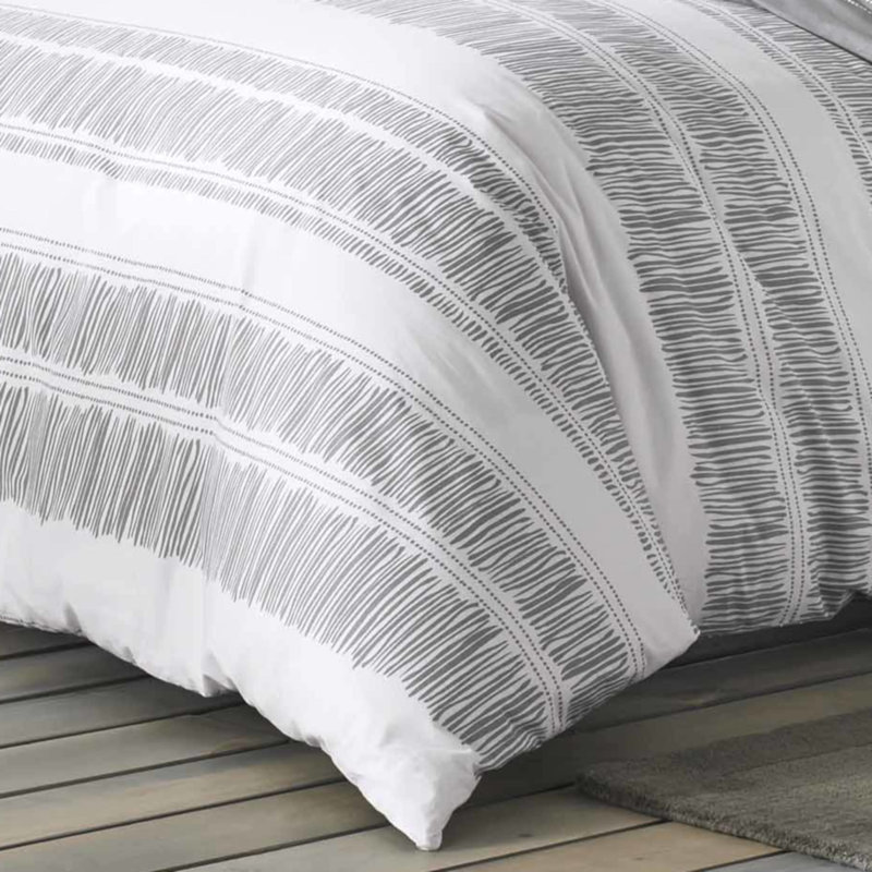 Ziggy White and Gray Cotton Reversible Full/Queen Duvet Cover Set