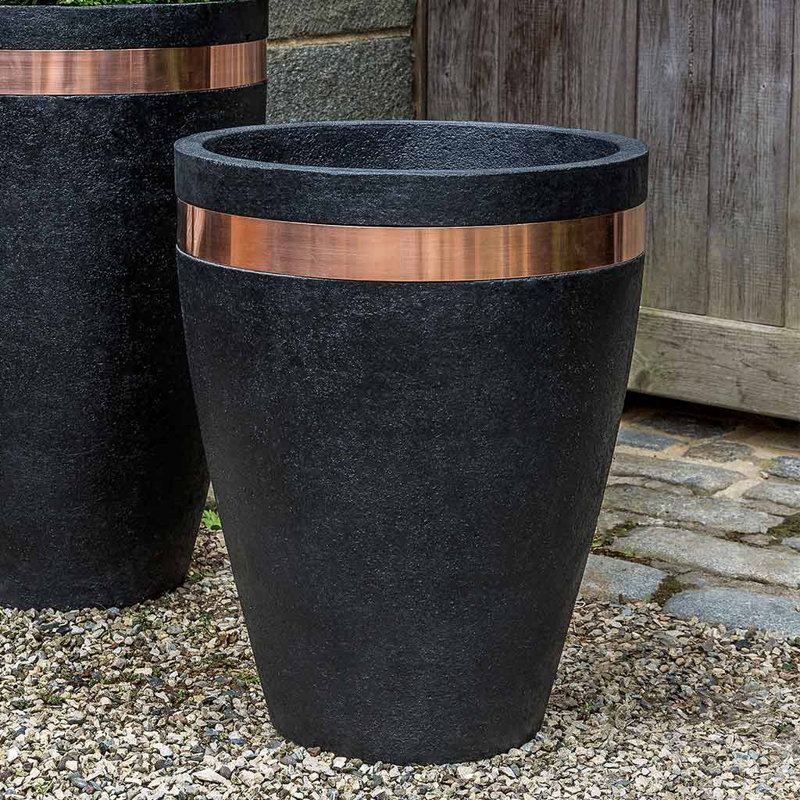 Pot à fleur en béton coulé Vaghinag Tapere, Plomb antique